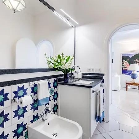 Torre Silja פוזיטנו