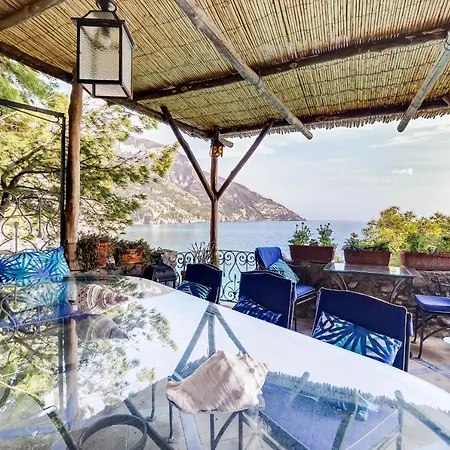 לינה וארוחת בוקר Torre Silja 4*