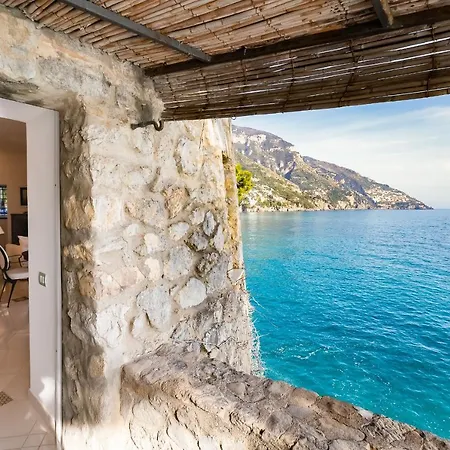 Torre Silja פוזיטנו