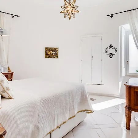 Torre Silja Couette-café Positano